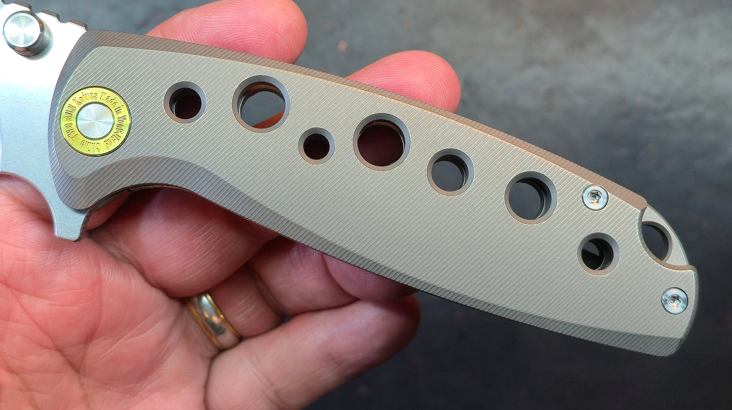 TwoSun TS590 Gray Titanium Handle Stonewash 14C28N (NEW)
