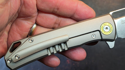 TWOSUN TS502 Titanium Handle with Carbon Fiber Inlay M390 Blade (NEW)