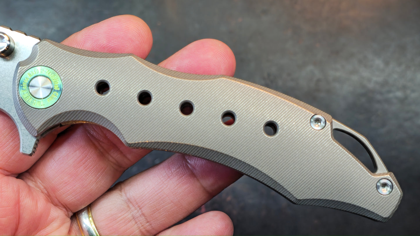 TWOSUN TS589  Titanium Handle K110 Blade (NEW)