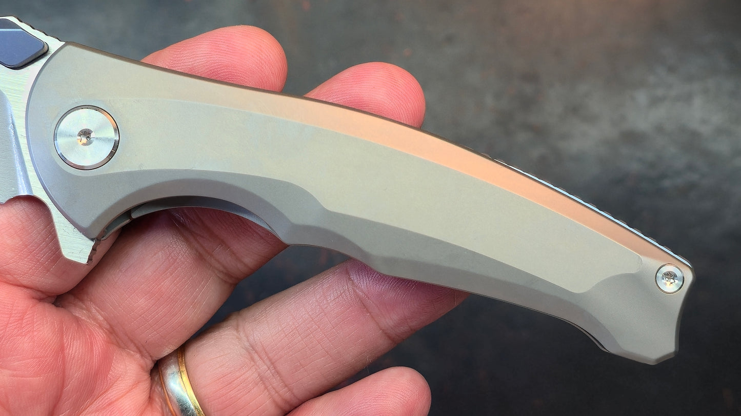 YANGGE YG004-Sand titanium alloy handle M390 Blade