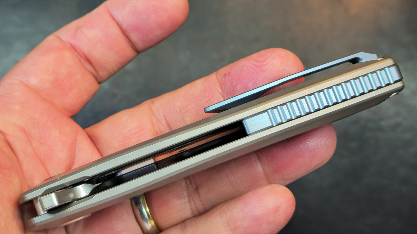 YANGGE YG004-Sand titanium alloy handle M390 Blade