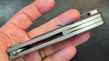 Yang Jiang Titanium/CF Handle 10Cr15Mov Blade