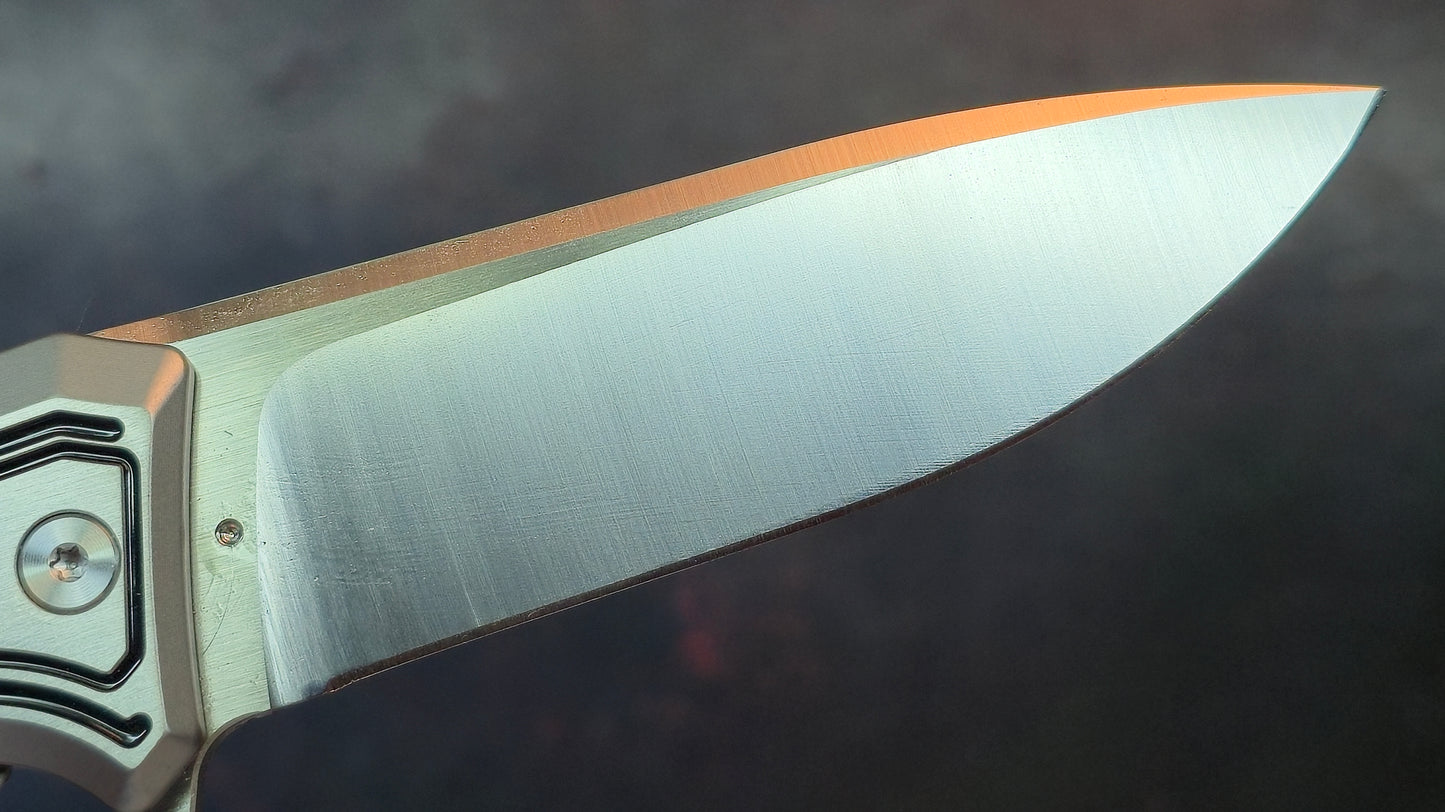 Yang Jiang (Sixleaf) Knife Titanium Handle 10Cr15Mov Blade