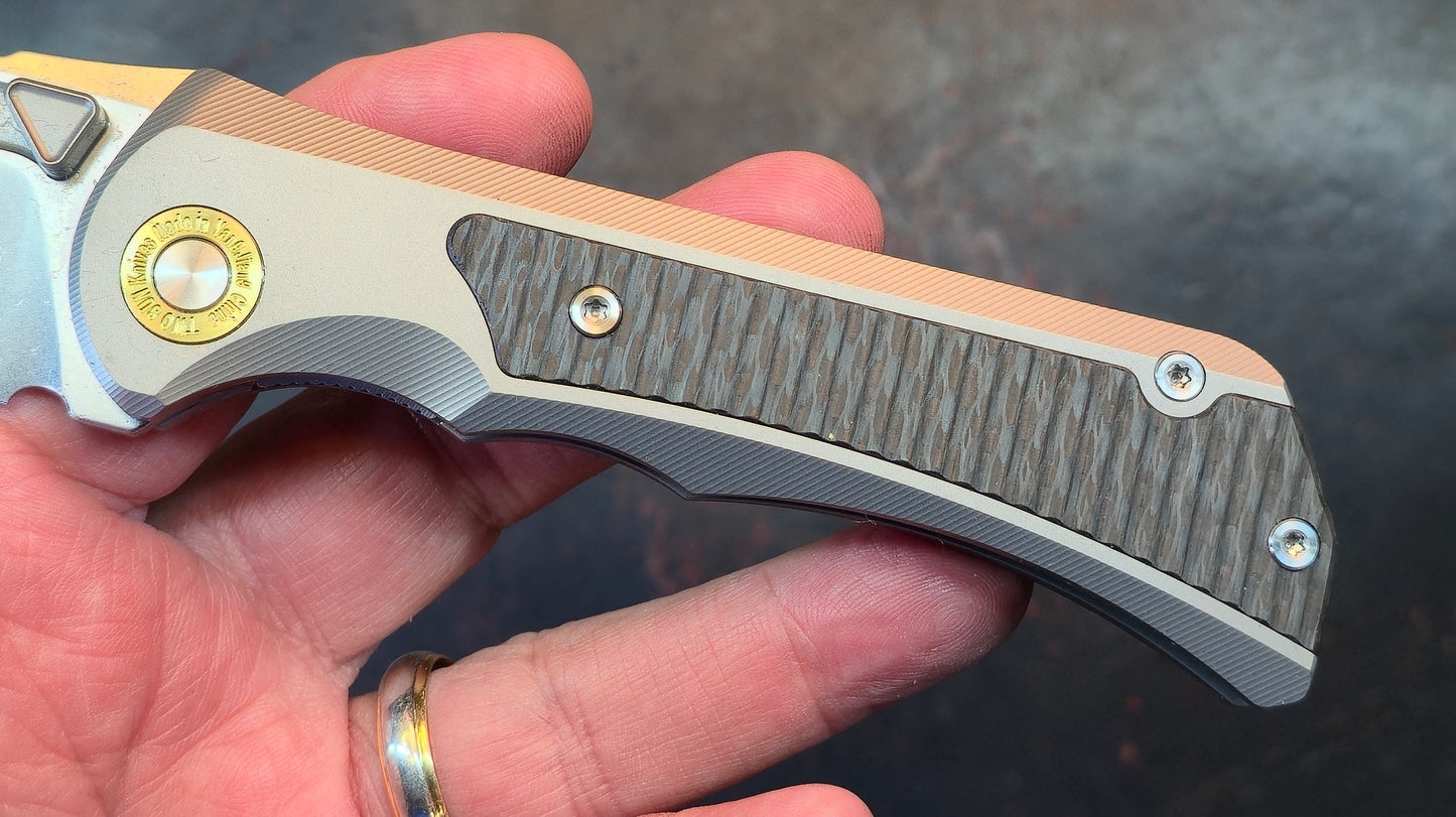 TWOSUN TS562 Titanium/CF Handle YJ01-V1 Blade