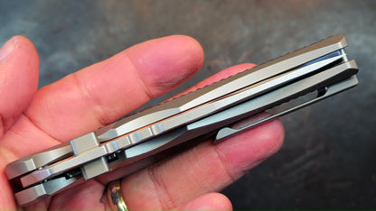 TWOSUN TS562 Titanium/CF Handle YJ01-V1 Blade