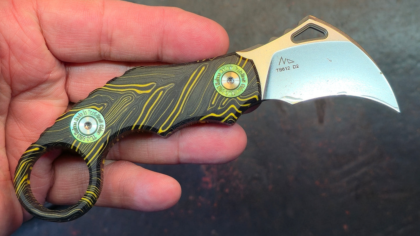 TWOSUN TS612 RED / Black FIXED KARAMBIT CLAW G10 Handle D2 STONEWASH