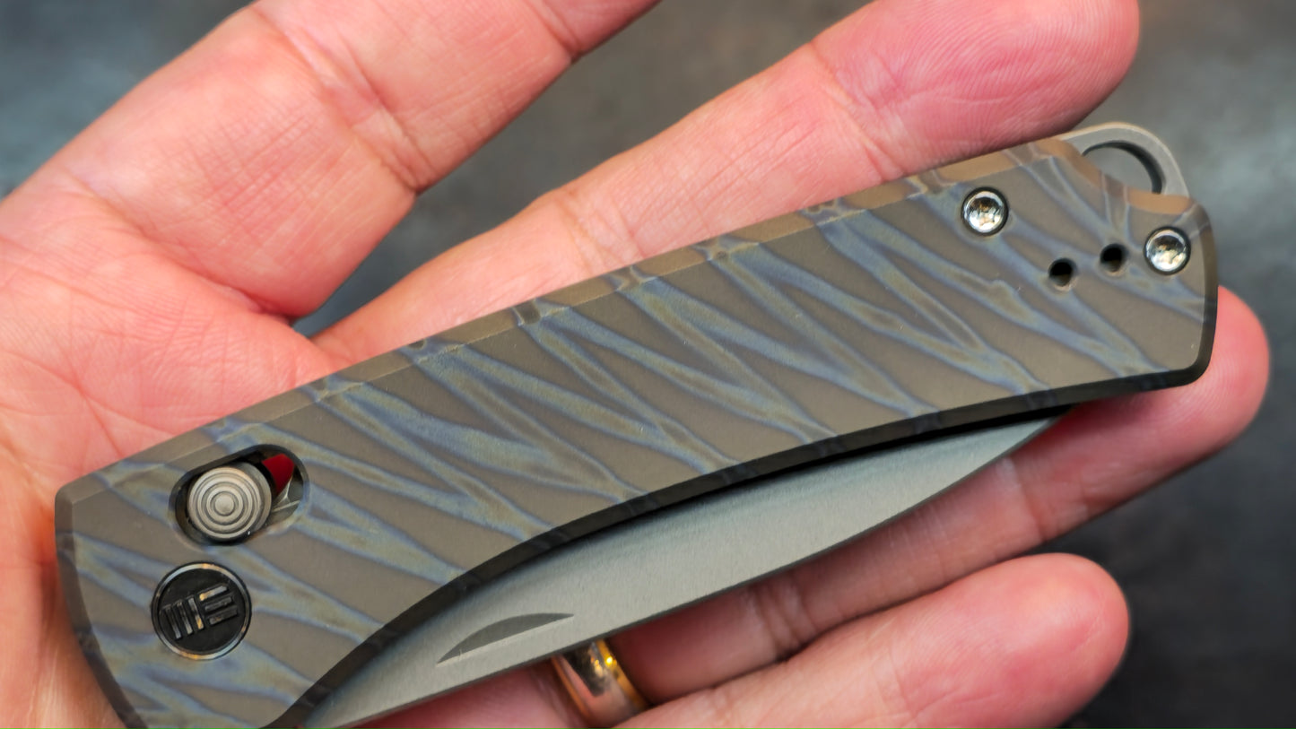 WE Nightblade Tiger Stripe Flamed Titanium Handle 20CV