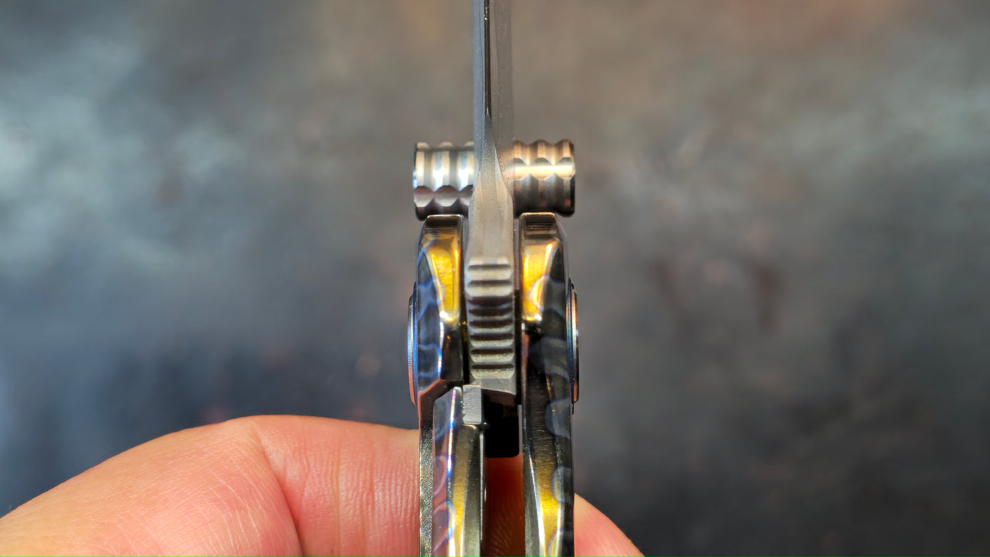 Sixleaf SL-86 Titanium Flame Ano RWL34+VG-10 Blade