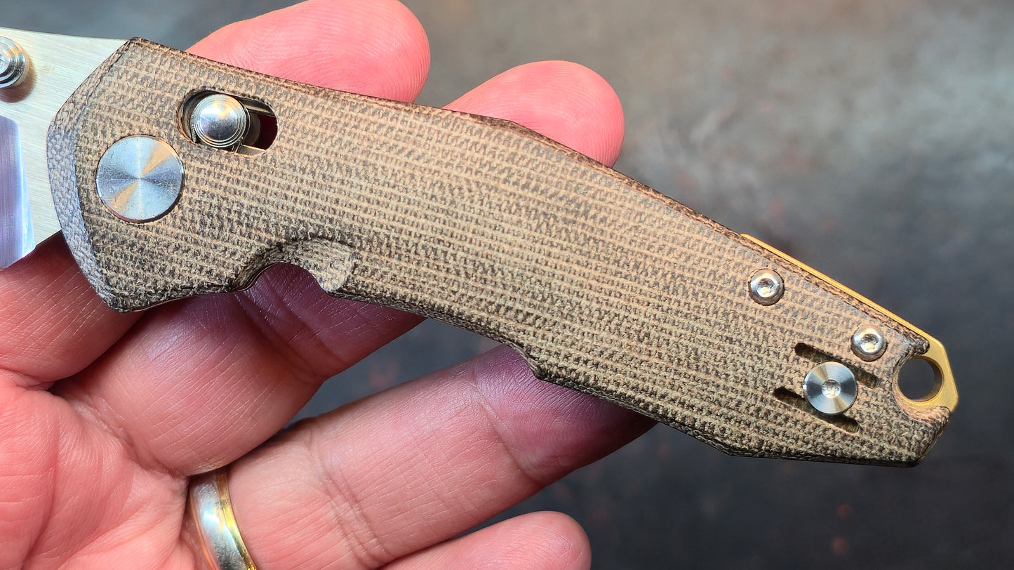 GiantMouse Knives ACE Nazca Natural Canvas Micarta Handle M390