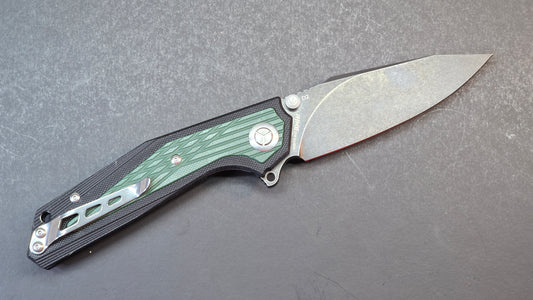 Y-Start LK5033 Folding Knife Black Titanium/Carbon Fiber Handle M390 Plain Edge (OPEN BOX) (Copy)