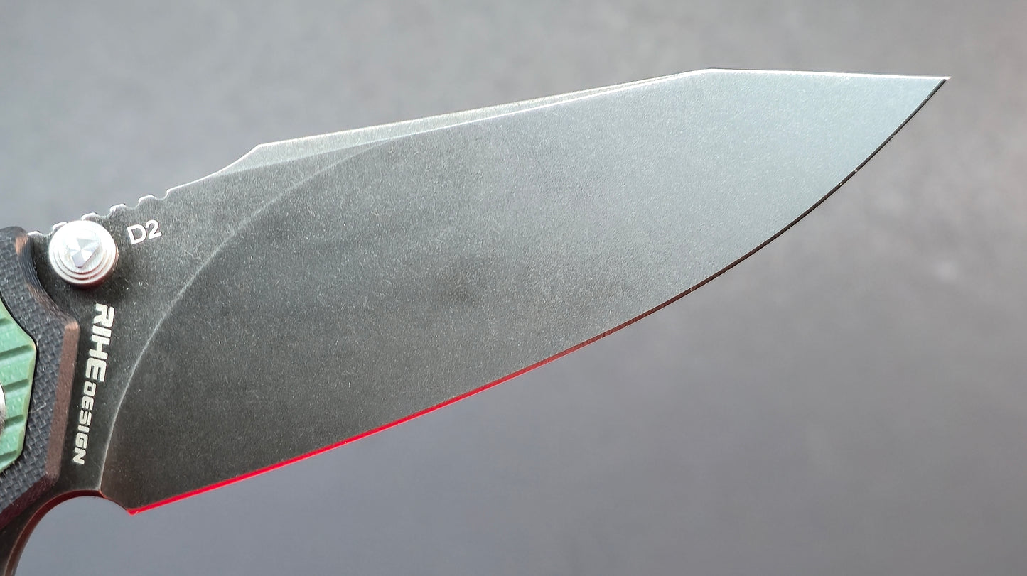 Y-Start LK5033 Folding Knife Black Titanium/Carbon Fiber Handle M390 Plain Edge (OPEN BOX) (Copy)