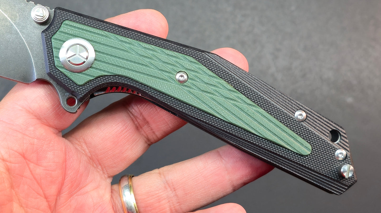 Y-Start LK5033 Folding Knife Black Titanium/Carbon Fiber Handle M390 Plain Edge (OPEN BOX) (Copy)