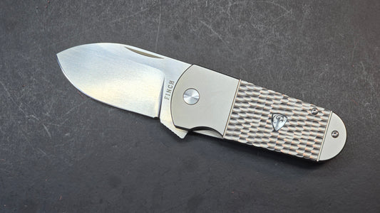 FINCH Buffalo Tooth Jigged Titanium 154CM