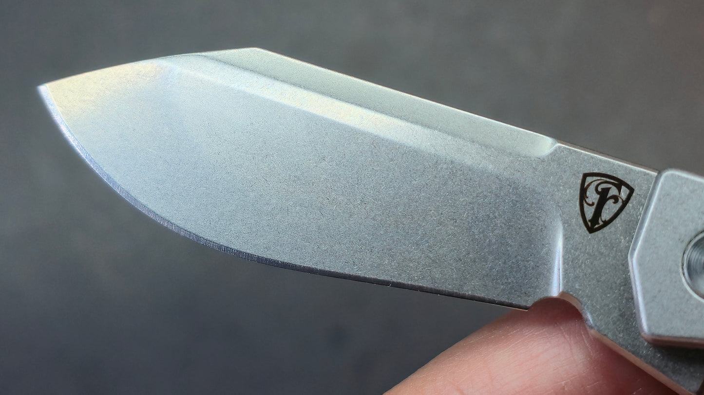 FINCH Knife Co STRAY DOG Green Micarta / Cream Soda Resin Handle N690 (NEW - OPEN BOX)