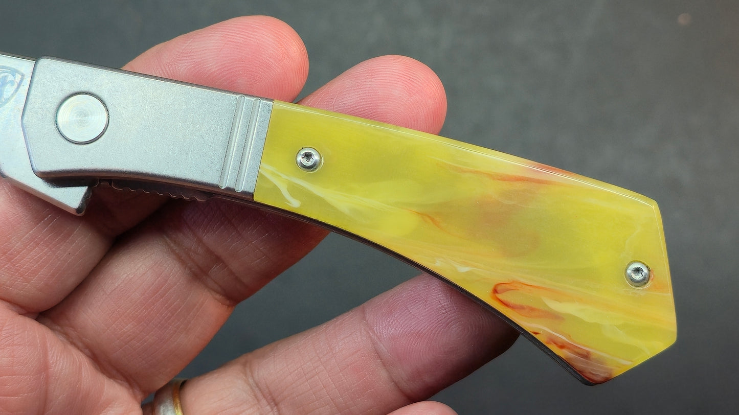 FINCH Knife Co STRAY DOG Green Micarta / Cream Soda Resin Handle N690 (NEW - OPEN BOX)