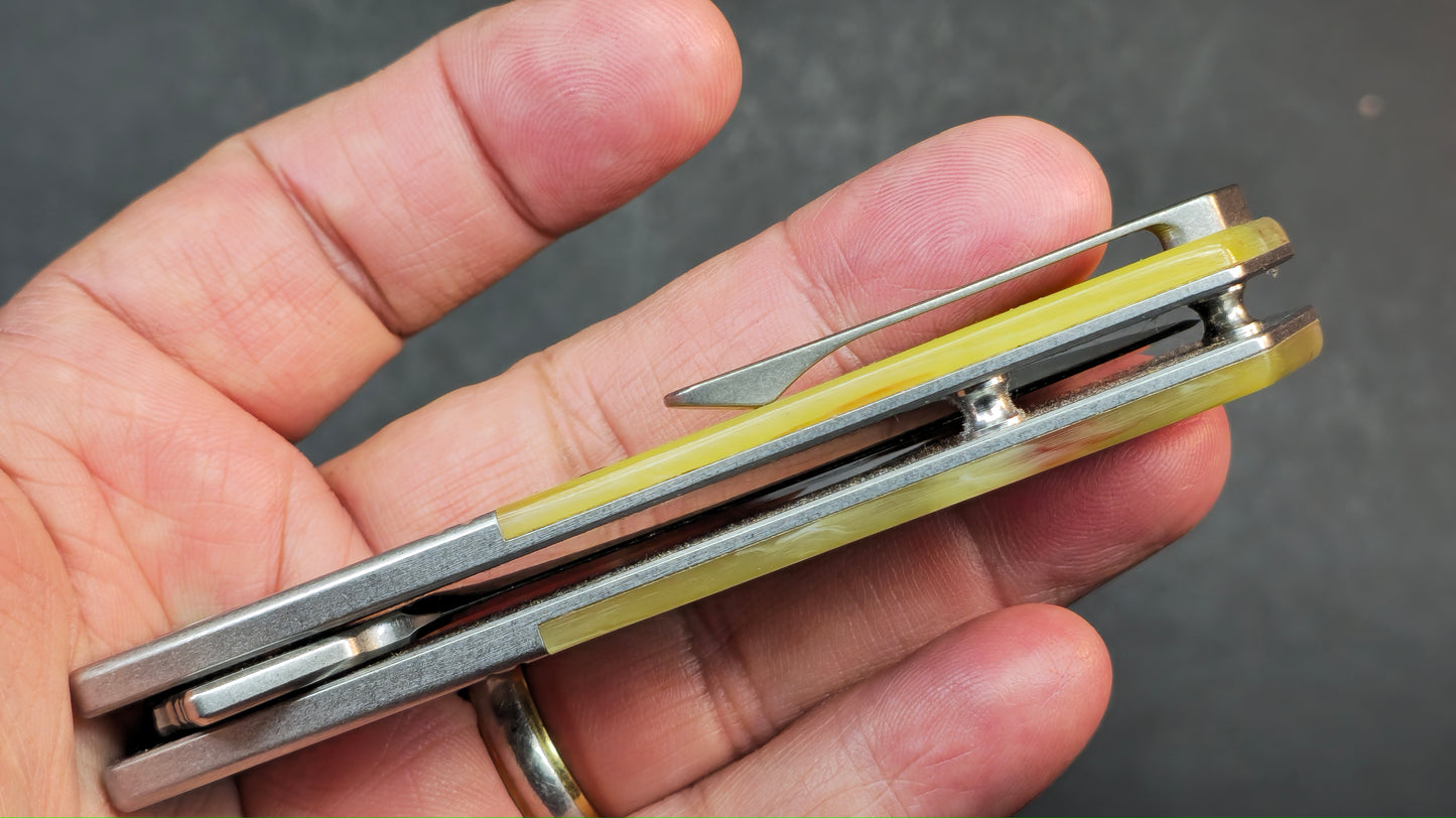 FINCH Knife Co STRAY DOG Green Micarta / Cream Soda Resin Handle N690 (NEW - OPEN BOX)