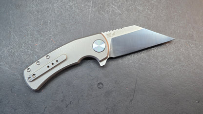 B'yond EDC Terra Mundi Wharning Button Lock Gray Titanium Bohler M390