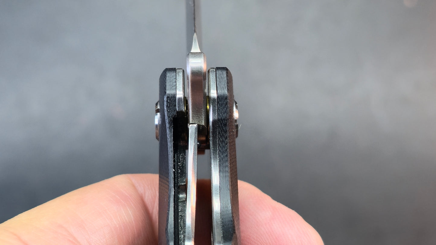 Y-Start LK5027 G10 Handle D2 Blade