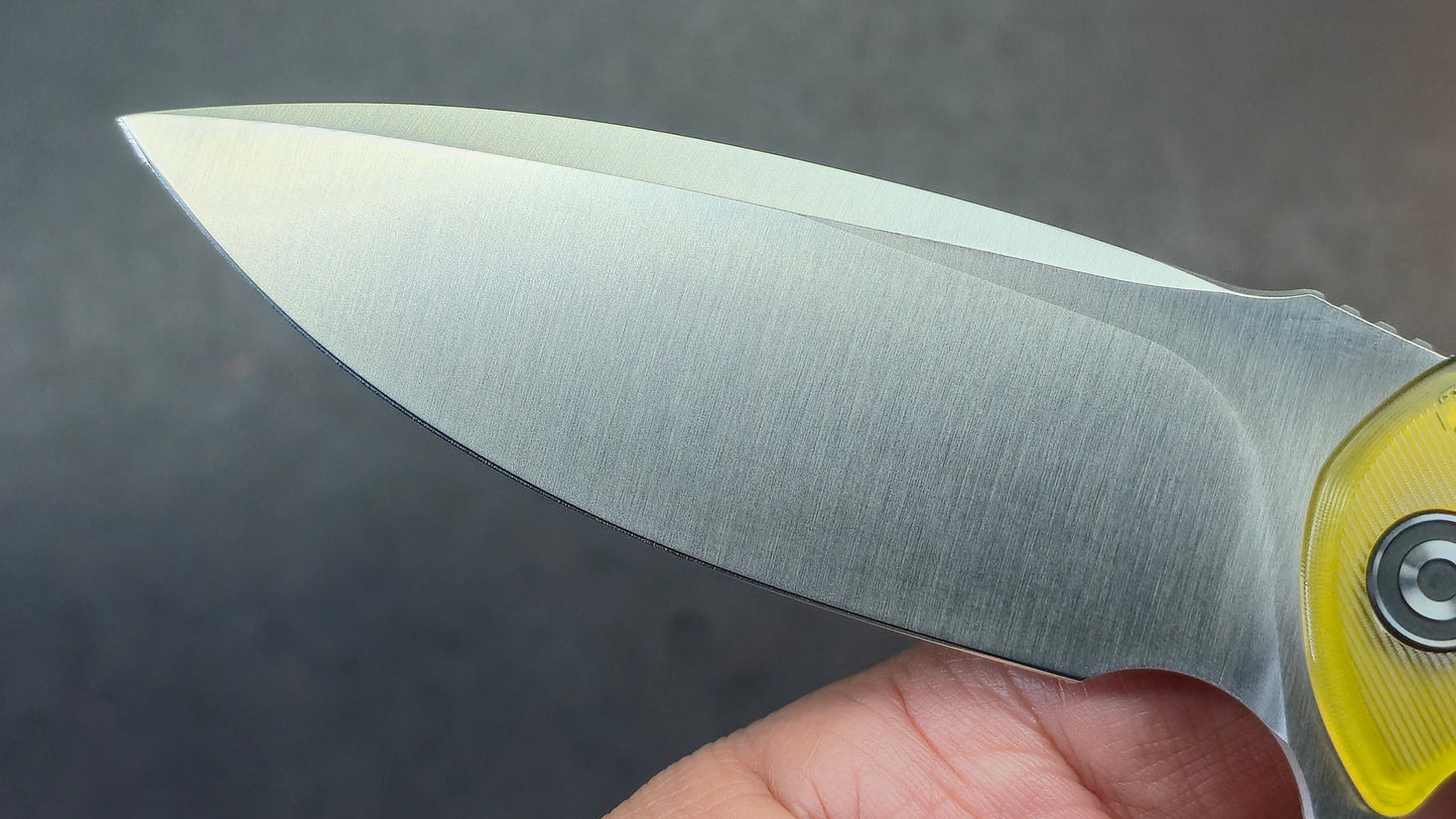 Civivi Praxis Folding Knife Polished Ultem Folding Knife 9Cr18MoV