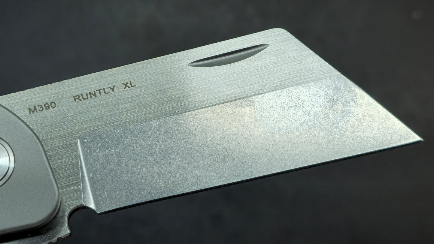 Finch Runtly XL Folding Knife Blue Swirl Carbon Fiber Handle M390