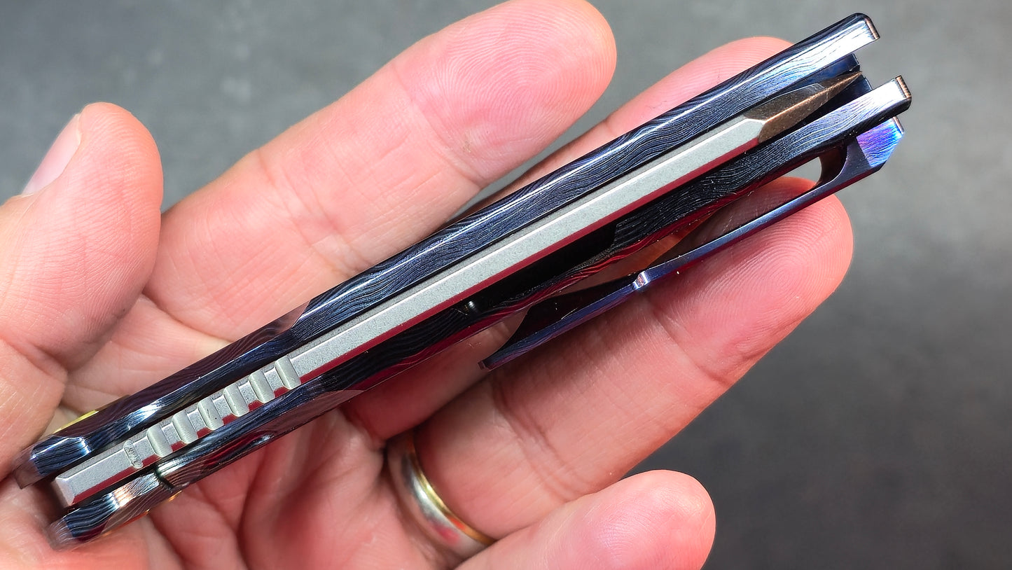 Twosun TS450 Titanium/Zircuti Zirconium Handle M390