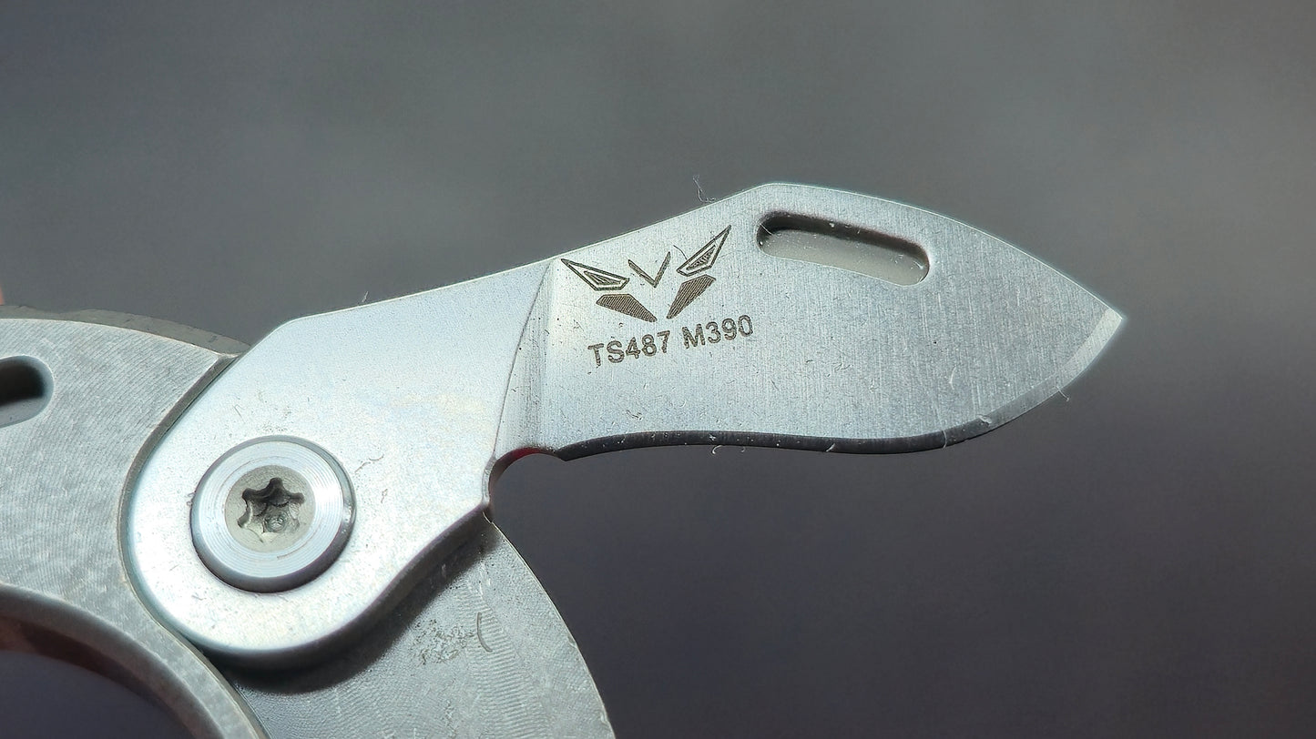 TwoSun TS487 Stonewash/Black Titanium Multifunctional Mini Tool/Bottle Opener M390