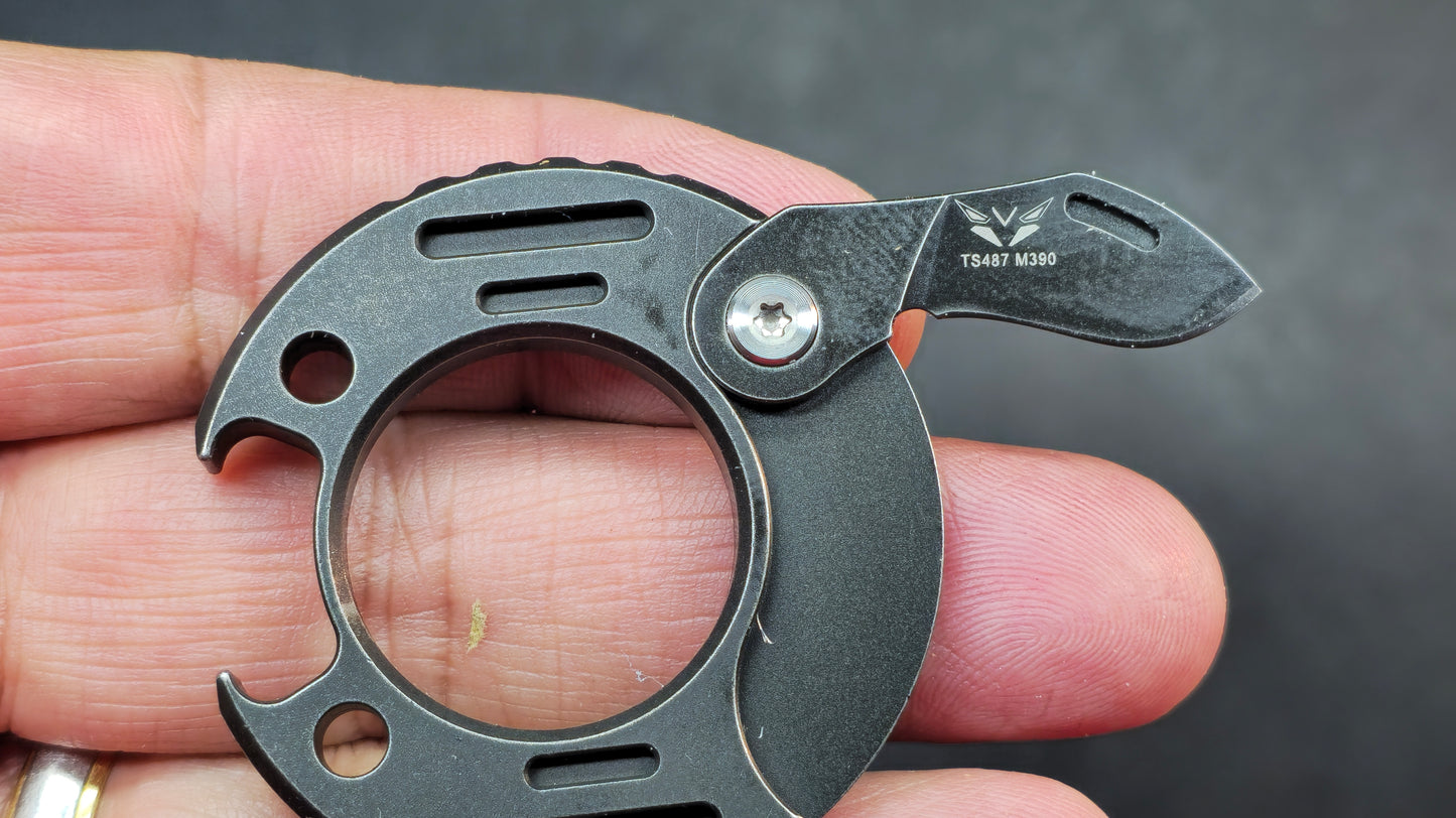 TwoSun TS487 Stonewash/Black Titanium Multifunctional Mini Tool/Bottle Opener M390