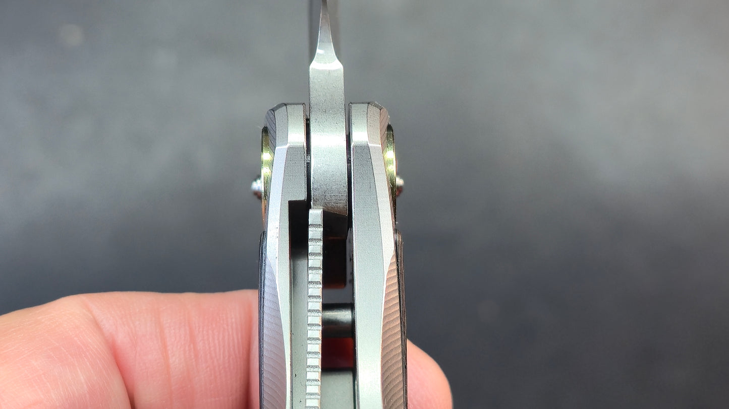 TwoSun TS577 Titanium/Carbon Fiber Handle K110