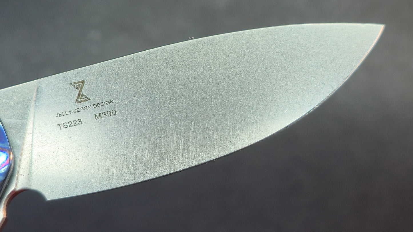 TwoSun TS223 Timascus Handle M390