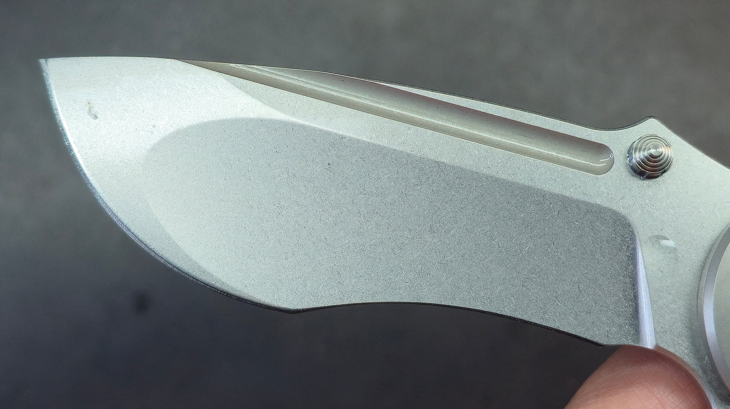 TWO SUN TS568 Titanium/Carbon 14C28N Blade