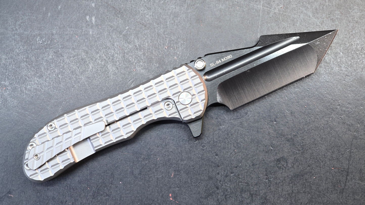 Sixleaf SL-94 Frag pattern Titanium Handle Satin/Black DLC M390