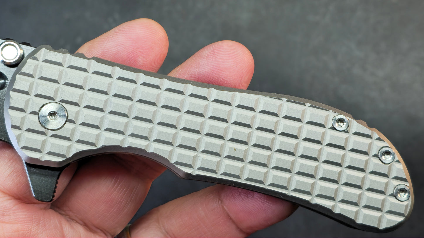 Sixleaf SL-94 Frag pattern Titanium Handle Satin/Black DLC M390