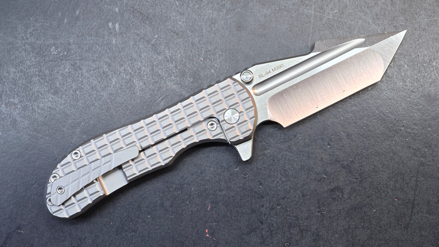 Sixleaf SL-94 Frag pattern Titanium Handle Satin/Black DLC M390