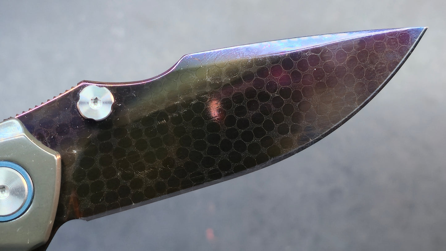 SixLeaf SL-93 7/10 Zirconium Handle, Dragon Scale Damascus Blade