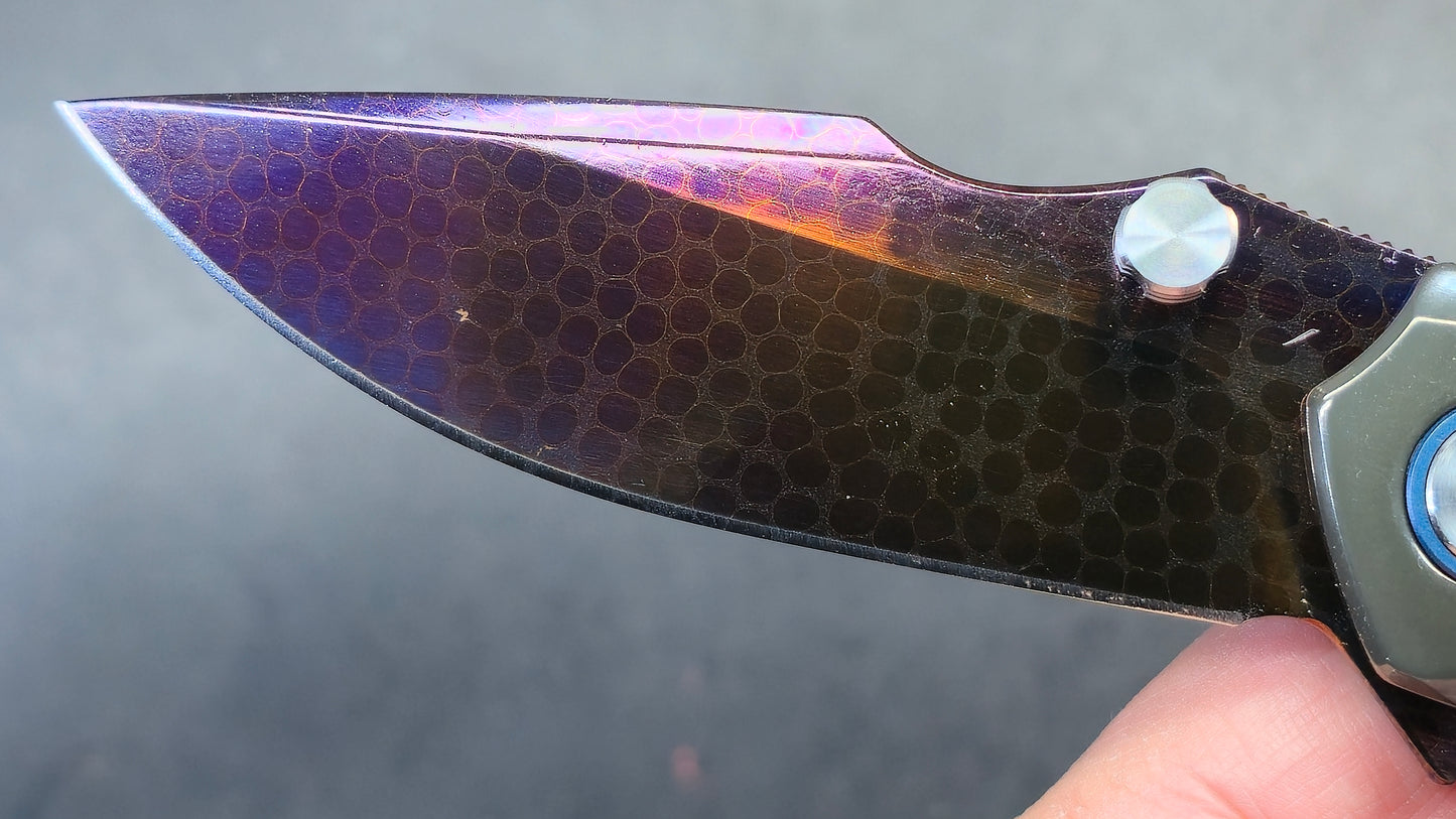 SixLeaf SL-93 7/10 Zirconium Handle, Dragon Scale Damascus Blade