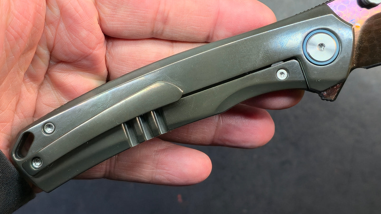 SixLeaf SL-93 7/10 Zirconium Handle, Dragon Scale Damascus Blade