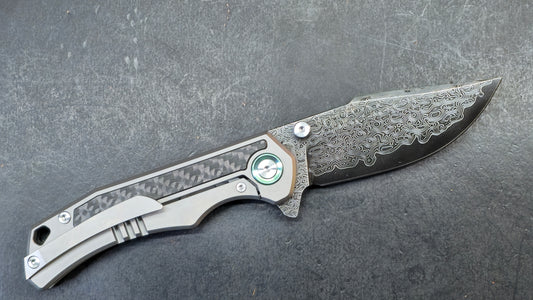 SixLeaf SL-89 Titanium/CF Black Damascus-VG10 Blade