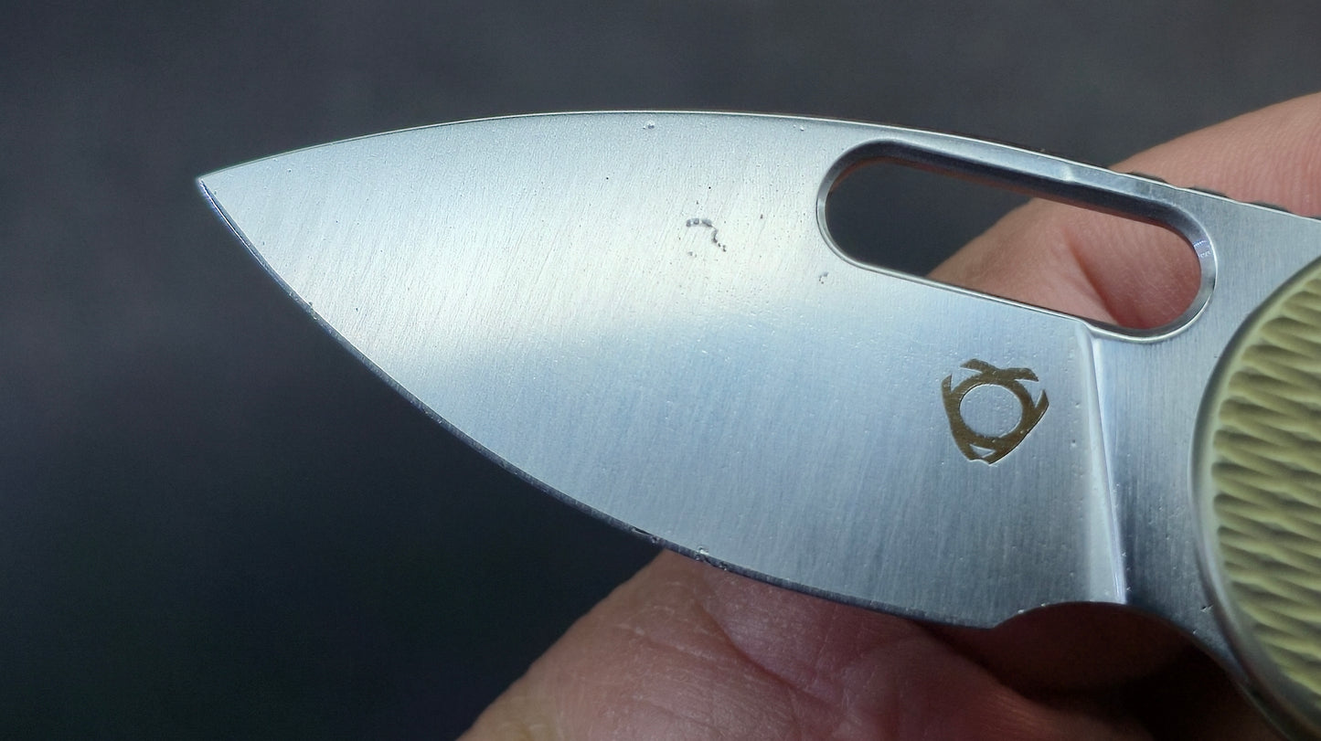 SixLeaf SL-92 Button Lock Purple/Yellow/Black Titanium 14C28N