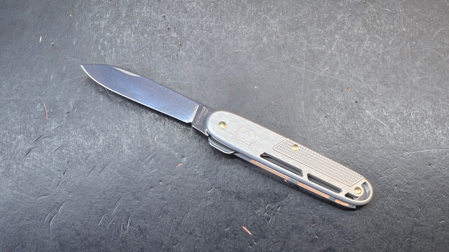 Victorinox ONEFOLD Folding Knife  Alox Silver