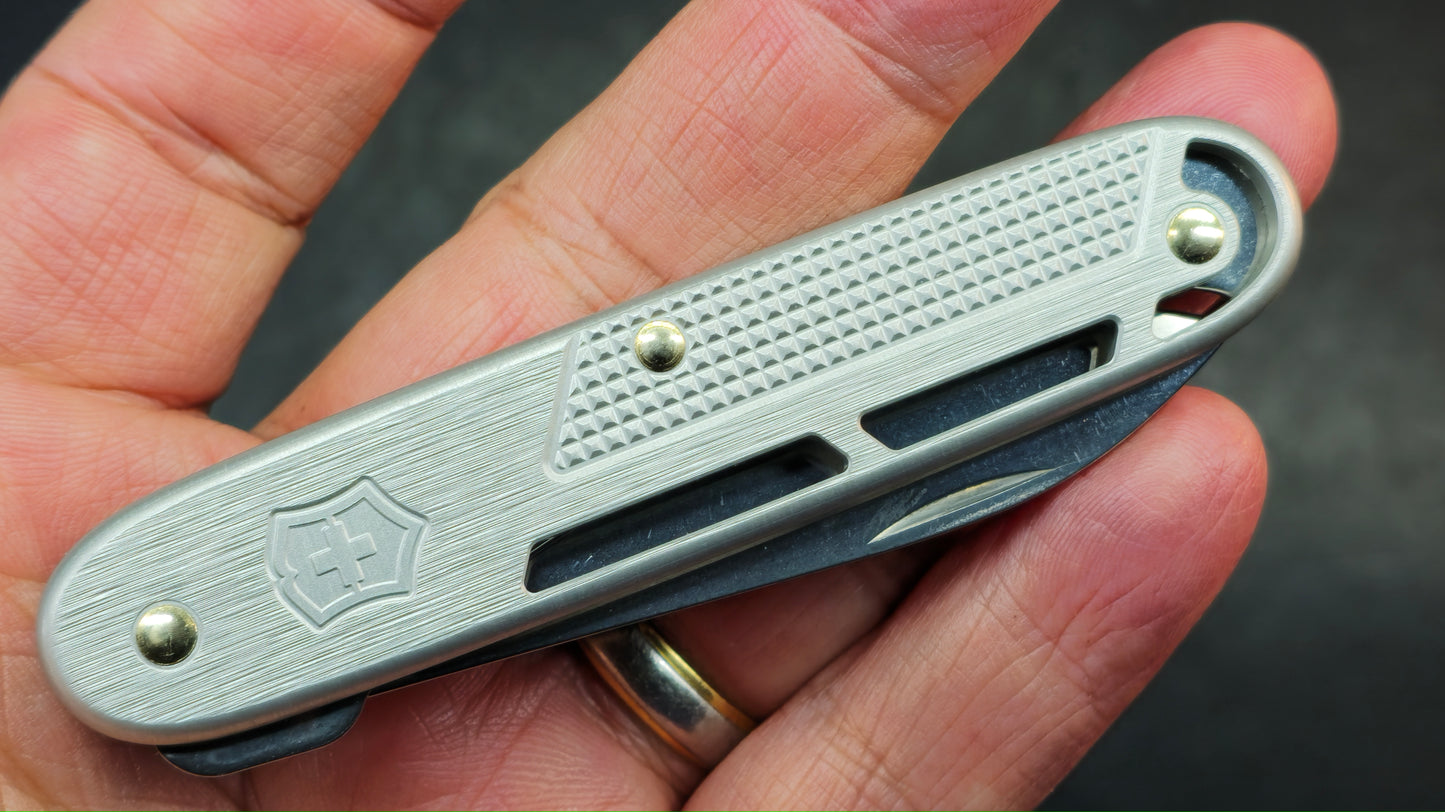 Victorinox ONEFOLD Folding Knife  Alox Silver