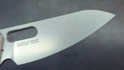 Maxace Black Mirror Carbon Fiber and Titanium Handle M390 Blade