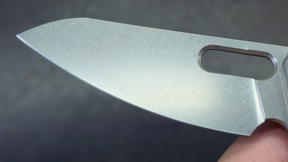 Maxace Black Mirror Carbon Fiber and Titanium Handle M390 Blade