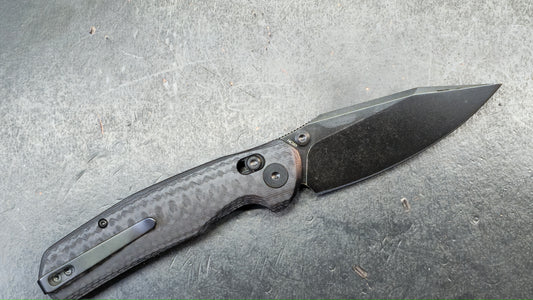 Trivisa Hornet-CG Axis Lock Carbon Fiber style G10 3.34" 14C28N Blade