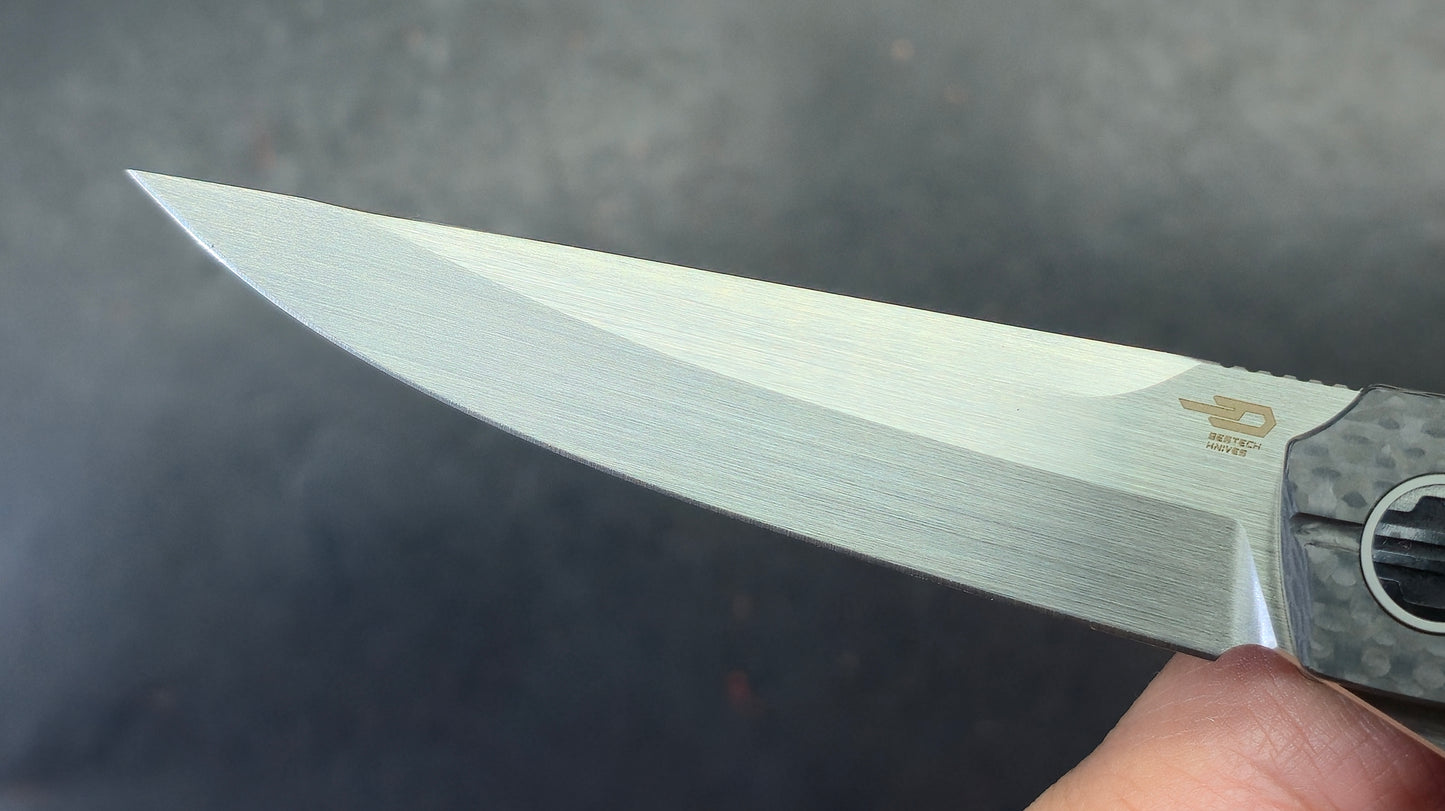 BESTECH THYRA BT2106B Titanium+Carbon Fiber Inlay Handle: 3.56" M390 Blade