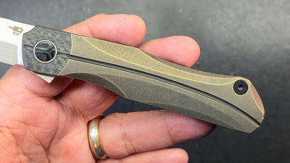 BESTECH THYRA BT2106B Titanium+Carbon Fiber Inlay Handle: 3.56" M390 Blade