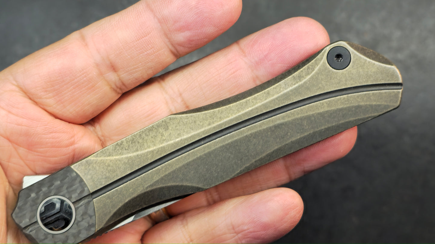 BESTECH THYRA BT2106B Titanium+Carbon Fiber Inlay Handle: 3.56" M390 Blade