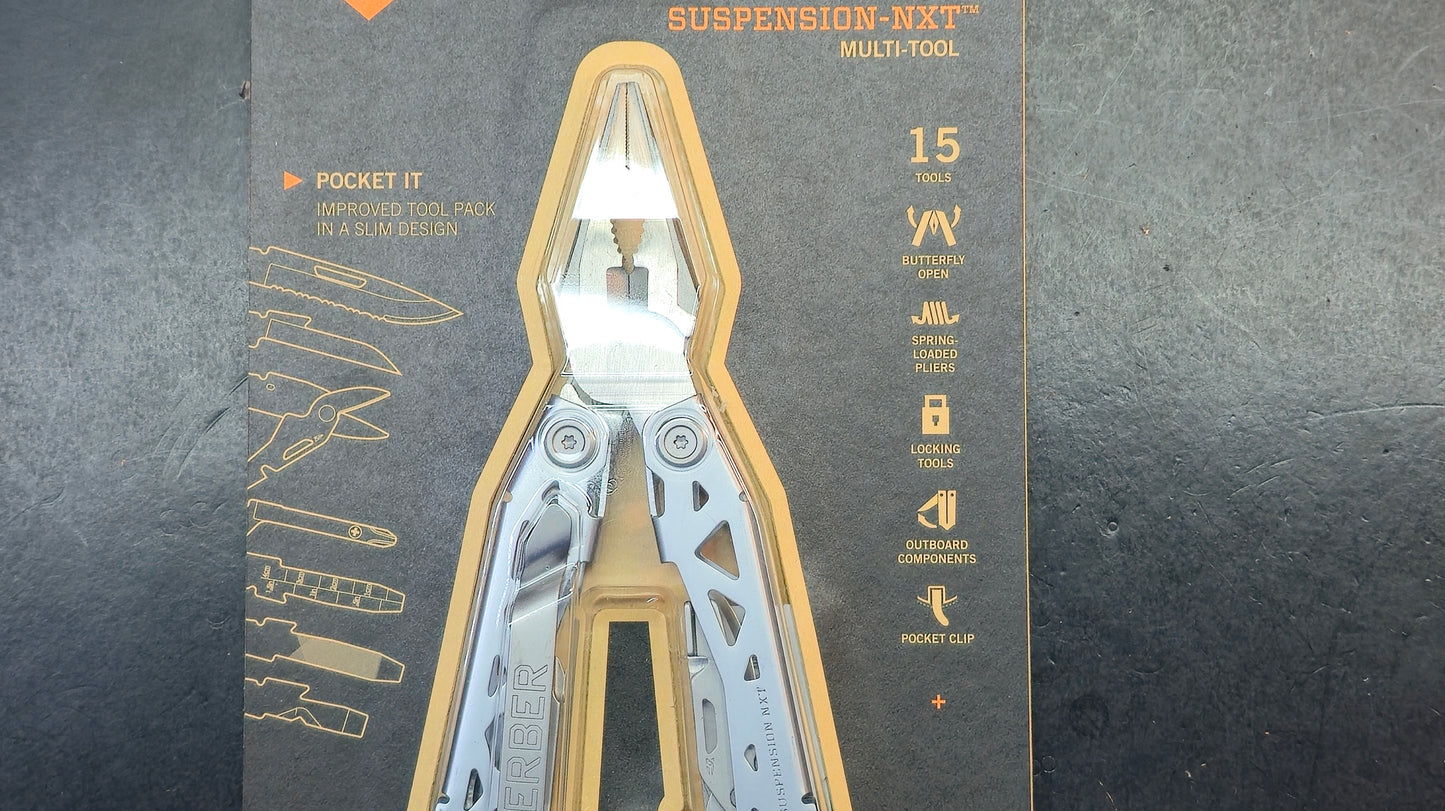 Gerber Gear Suspension-NXT 15-in-1 EDC Multi tool w/ Knife, Pliers and many other tools.