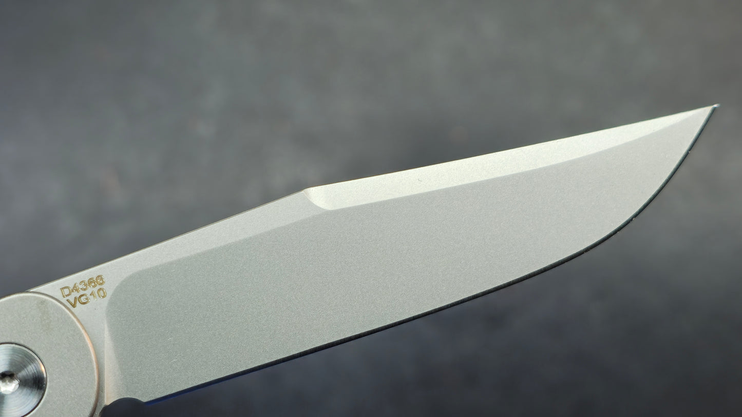 DREAMTECH D4366 Titanium Handle VG10 Blade (DISCOUNT IN CART)