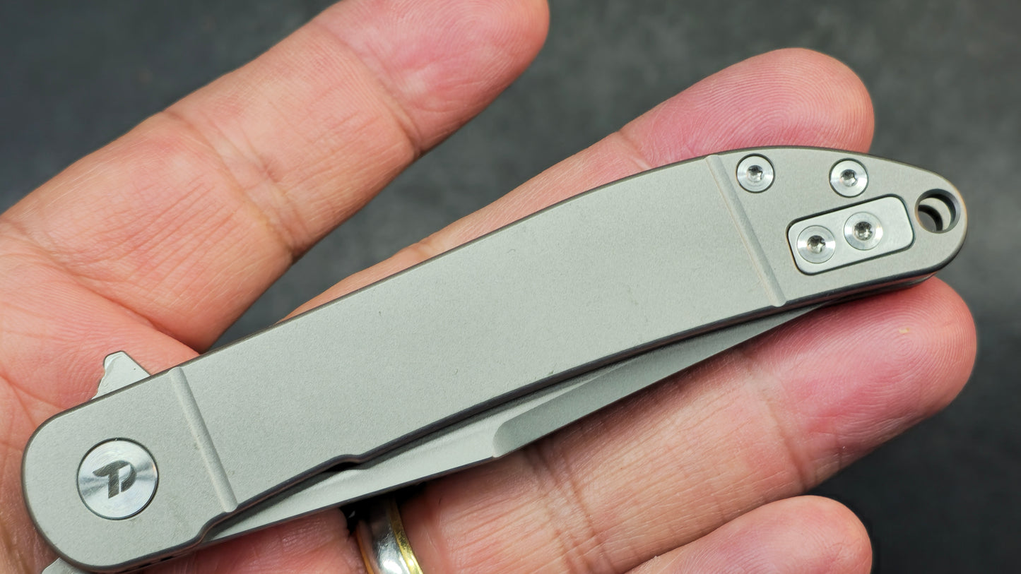 DREAMTECH D4366 Titanium Handle VG10 Blade (DISCOUNT IN CART)
