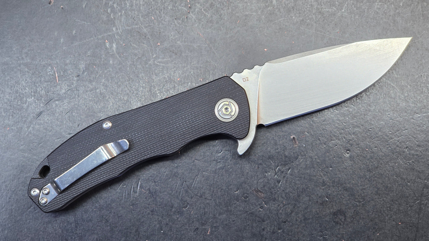 CH 3504 Black G10 D2